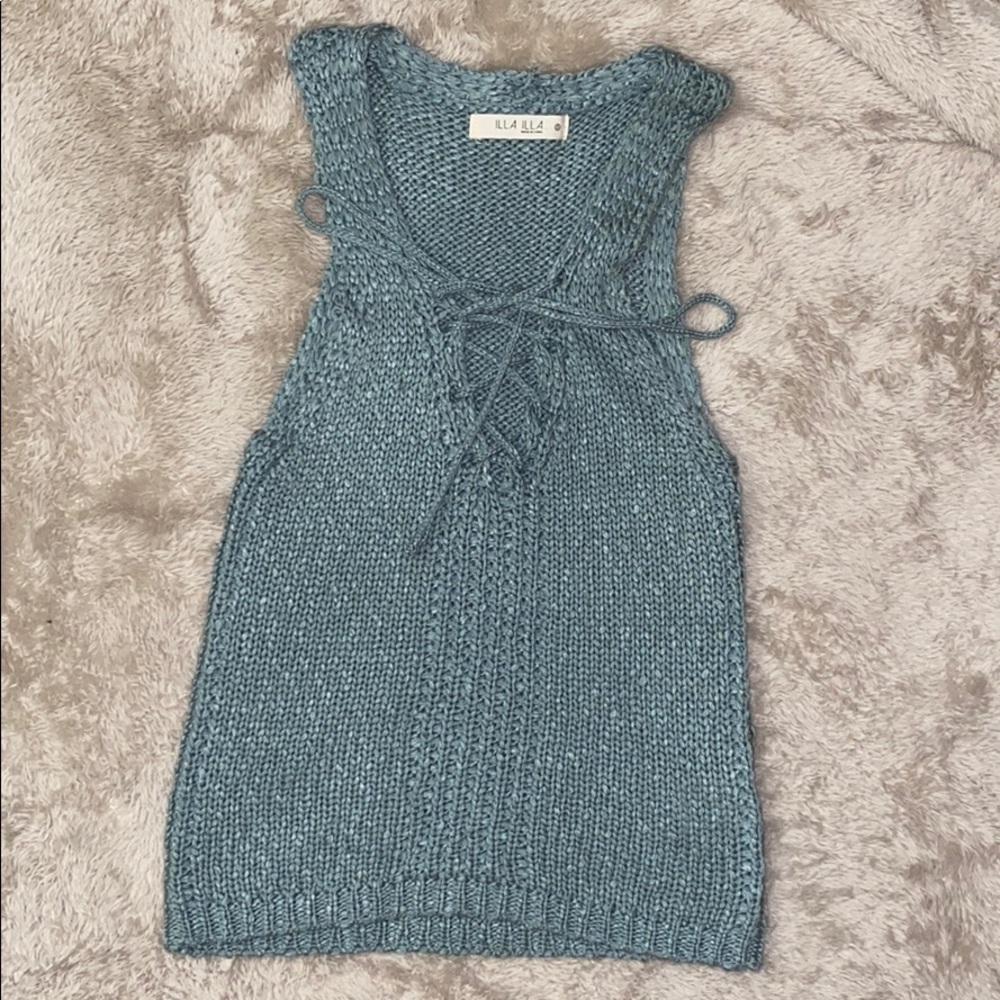 Cute sweater top